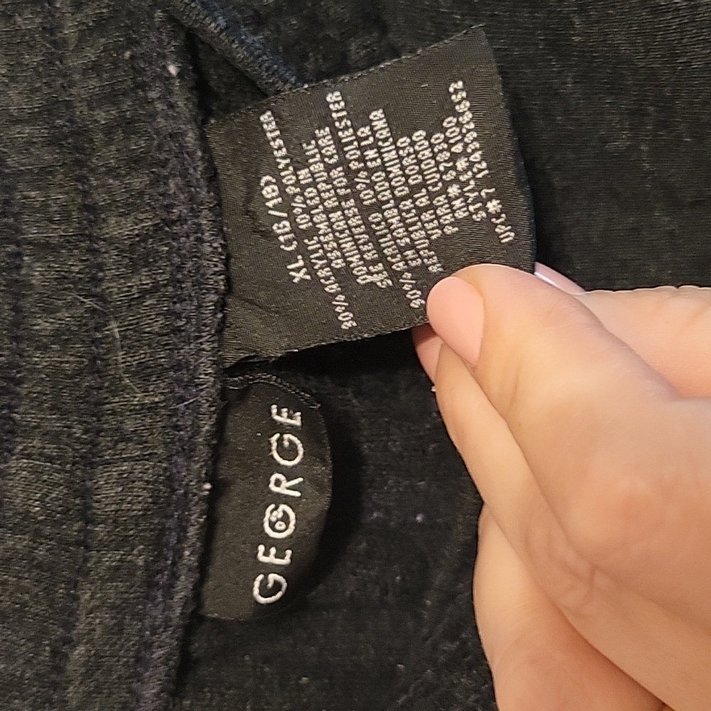 George Sweatpants - Picture 3 of 4